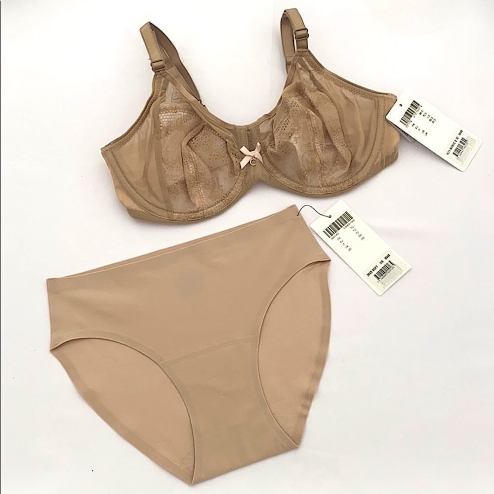 Chantelle Bikini Panties & Underwire Bra OS & 32D